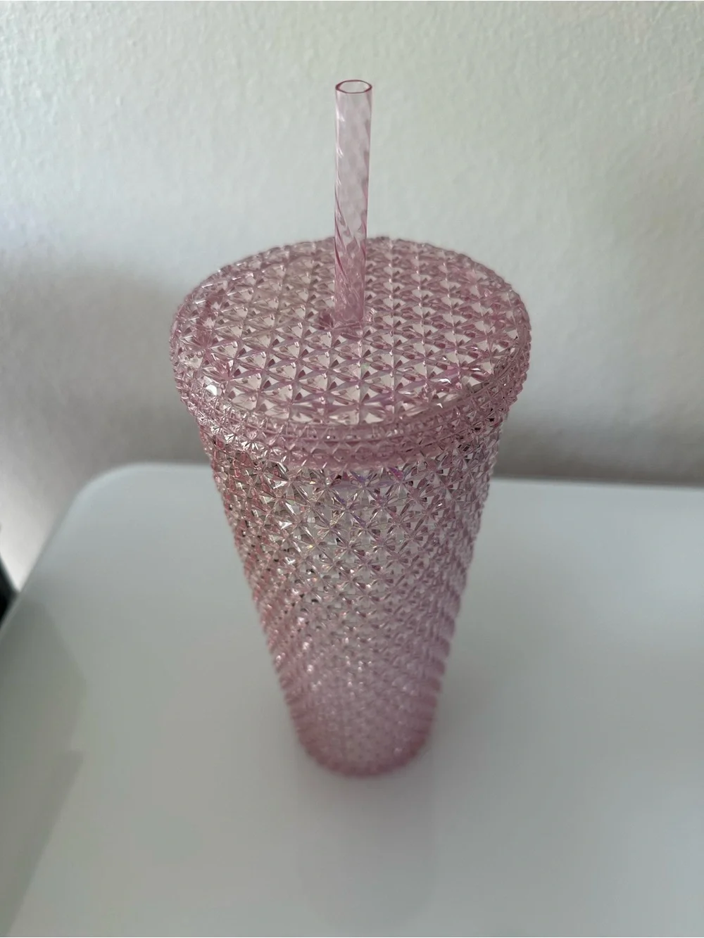 Mainstays 26 oz Tumbler textured pink iridescent, new with tag.
